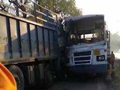 જામનગર-કાલાવડ હાઈવે પર એસટી બસ અને ટ્રક વચ્ચે અકસ્માત,ચાર ઘાયલ