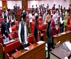 Abhirup Yuva Sansad | विद्यार्थी झाले पंतप्रधान, विरोधी पक्षनेते; विद्यार्थ्यांचा राजकीय आखाडा