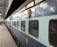 এক ডজন গল্প: হাওড়া-কালকা মেলের নাম পরিবর্তন, হল নেতাজি এক্সপ্রেস