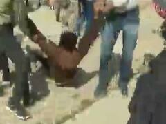 ગાંધીનગરમાં LRD ઉમેદવારનું વિરોધ પ્રદર્શન, ટીંગાટોળી બાદ પોલીસે કરી અટકાયત