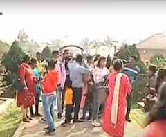 New Year Celebration 2021: দর্শকদের দেখা দিল ব্যাঘ্র মহাশয়, গলা উঁচিয়ে Welcome জানাল জিরাফ, Alipur Zoo জমজমাট বছর শুরু