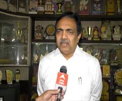 पोलीस तपास पूर्ण होऊन दोषी ठरत नाहीत, तोपर्यंत पक्ष Dhananjay Munde यांच्या पाठीशी : जयंत पाटील