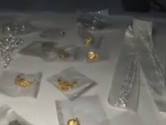 Bihar: Man robs jewellery store to gift ornaments to girlfriend in Hajipur 