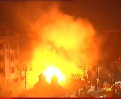 Bagbazar Fire Update: ফাটছে একের পর এক সিলিন্ডার, বিধ্বংসী আগুন বাগবাজারে