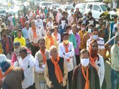 પાટણ: ભાજપ નેતા અને પૂર્વ ગૃહ રાજ્યમંત્રી રજની પટેલના કાર્યક્રમમાં સોશિયલ ડિસ્ટન્સિંગના ધજાગરા