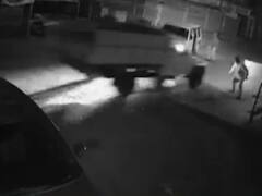 વલસાડમાં ગૌ તસ્કરોએ પોલીસને કચડવાનો કર્યો પ્રયાસ, જુઓ CCTV