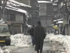 Jammu Kashmir में बर्फबारी ने मचाई आफत, जनजीवन हुआ अस्त-व्यस्त | ABP Special