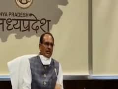 When MP CM pulled up MC Commissioner publicly and said, 'Bahut hua, Chutti karo inki'