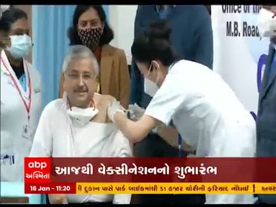 દિલ્હી AIIMSના ડાયરેકટર રણદીપ ગુલેરિયાએ લીધી કોરોનાની રસી, જુઓ વીડિયો 