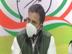 सियासी रंग में रंगा किसान आंदोलन, Rahul Gandhi के हमले पर Smriti Irani ने किया पलटवार