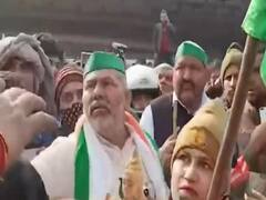 Rakesh Tikait से मिलने पहुंची पुलिस प्रशासन की टीम | Farmers Protest 