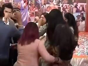 Behind the scenes from the sets of YRKKH  | Hot News Full