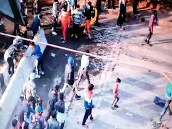 26 जनवरी को हुए बवाल का CCTV फुटेज आया सामने, आरोपियों की पहचान में जुटी पुलिस | Tractor Rally