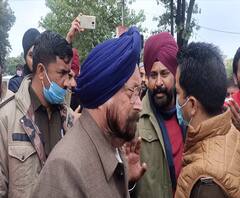 BJP विधायक पर भड़क उठे किसान, इस्तीफे को कहा तो चुपचाप लौटे | ABP Ganga 