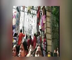 Ananda Sakal I: পার্শ্বশিক্ষকদের বিধানসভা অভিযান ঘিরে ধুন্ধুমার, গেটের মাথায় ব্যানার লাগালেন বিক্ষোভকারীরা