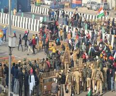 Tractor Rally: লালকেল্লায় তাণ্ডব, কৃষক আন্দোলনেই ফাটল, সংযুক্ত কিষাণ মোর্চা থেকে সরলেন ২ নেতা