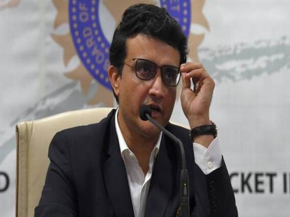 Sourav Ganguly का फैंस ने घर के बाहर किया जोरदार स्वागत