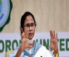 Swasthya Sathi: 'স্বাস্থ্যসাথীর কার্ডে প্রতি বছর ৫ লক্ষ টাকার চিকিৎসার সুবিধা', ঘোষণা মমতার, 'কাজ হবে না জেনে কার্ড নিচ্ছে না অনেকেই', কটাক্ষ দিলীপের