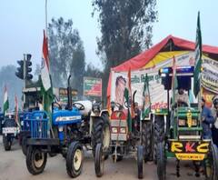 ফটাফট: আজ রাজধানীর রাজপথে কৃষকদের ট্র্যাক্টর মিছিল, রেড রোডে কুচকাওয়াজে রাজ্যের তরফে নেতাজির ছবি দেওয়া ট্যাবলো