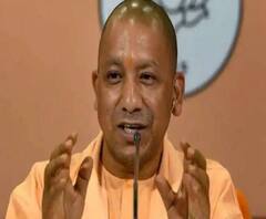 Kushinagar पहुंचे CM Yogi Adityanath, Morari Bapu की कथा सुनने जा सकते हैं | ABP Ganga 