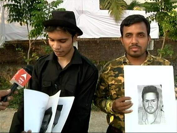 Varun Dhawan-Natasha Dalal Wedding: शादी में खास गिफ्ट लेकर पहुंचा एक अनूठा फैन