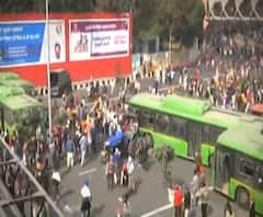 Tractor Parade के नाम पर हिंसा किसने फैलाई ? | Kisan Andolan | Delhi Police 