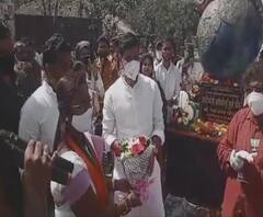 ...जेव्हा भाजपच्या कार्यक्रमात अचानक शिवसेनेचे खासदार पोहोचतात