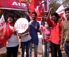 AISF च्या विद्यार्थ्यांचा किसान मोर्चामध्ये सहभाग, गायन, वादन करत शेतकऱ्यांचा जोश वाढवण्याचा प्रयत्न