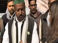 Farmers Protest: सरकार से बातचीत के लिए विज्ञान भवन रवाना हुए किसान