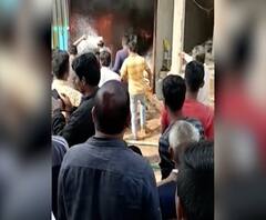 जळगावमध्ये हार्डवेअरच्या गोडाऊनला आग, आगीत दुकानदाराचं लाखोंचं नुकसान, आगीचं कारण अस्पष्ट