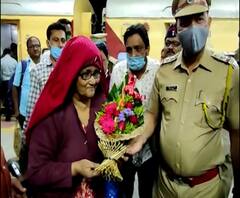 18 वर्षानंतर हसीना अहमद भारतात परतल्या, पाकिस्तानच्या तुरुंगातून हसीना यांची सुटका