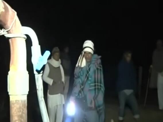 सरकारी बेरहमी की सजा भुगत रहे राजस्थान के किसान, सर्द रातों में खेत सींचने को मजबूर | घंटी बजाओ