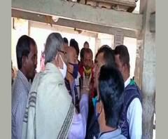 শ্রমিক সংগঠনের অফিস দখল উত্তেজনা Bolpur-এ, তৃণমূল-কংগ্রেস কর্মীদের হাতাহাতি 
