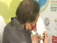 Corona vaccination dry run: Dr Harsh Vardhan takes stock of preparations in Chennai hospital