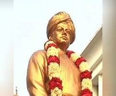 Ananda Sakal I: পুণ্যার্থীদের ভিড় নয়, রাজনীতিবিদ সমাগমেই আজ সরগরম স্বামীজির বাড়ি