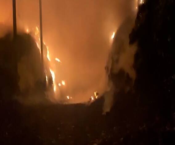 पुण्यातील राम नगर भागातील कचरा डेपोला आग, अग्निशमन दलाच्या 10 गाड्या घटनास्थळी दाखल