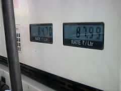 Petrol-Diesel Price Hike: पेट्रोल की कीमत ने तोड़े सारे रिकॉर्ड, लोग परेशान | Delhi Ground Report