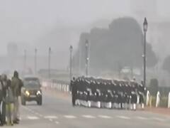 Weather : कोहरे के कारण उत्तर भारत के कई इलाकों में गिरा पारा, ठंड से परेशान जनता 