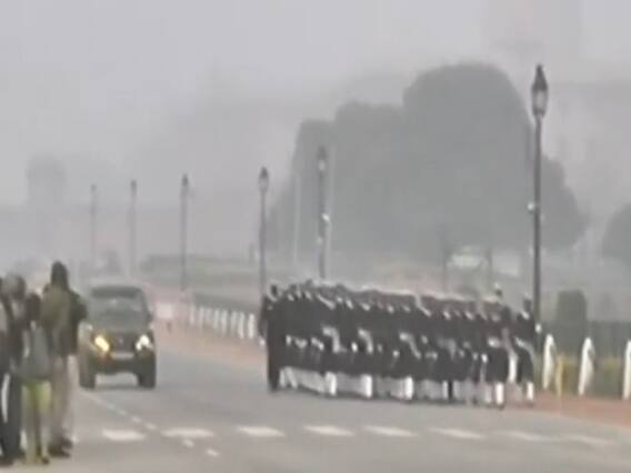 Weather : कोहरे के कारण उत्तर भारत के कई इलाकों में गिरा पारा, ठंड से परेशान जनता 