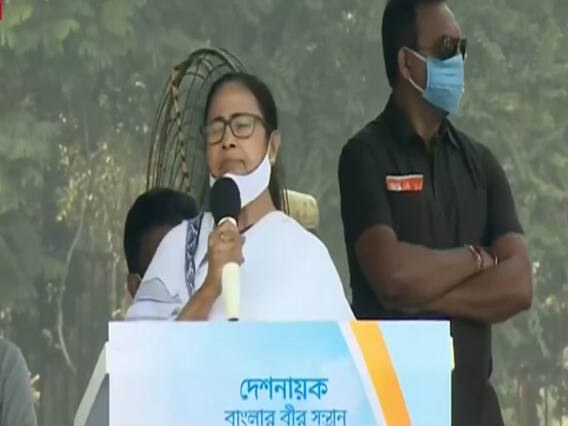 PM Modi के कार्यक्रम से पहले पदयात्रा निकाल Mamata Banerjee ने किया शक्ति प्रदर्शन | Bengal Election