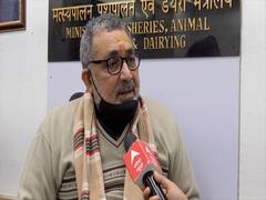 पशुपालन मंत्री गिरिराज सिंह का बयान, बर्ड फ्लू से डरने की जरूरत नहीं, चिकन ठीक से पका कर खाएं