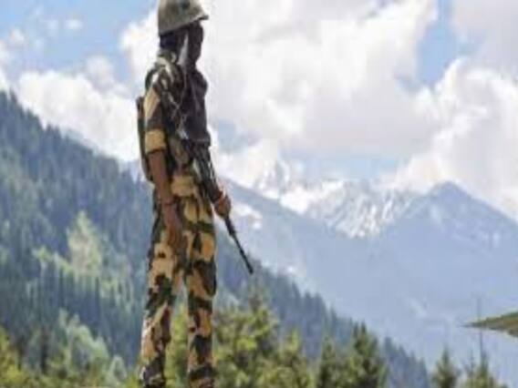 LAC पर भारतीय और चीनी सेना के कैंप कुछ ही मीटर के फासले पर, देखें तस्वीरें