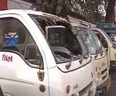 বেপরোয়া গতিতে মোটরসাইকেল চালানোর প্রতিবাদ, চিৎপুর থানার পাশে গাড়ি ভাঙচুর দুষ্কৃতীদের