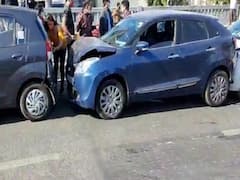 અમદાવાદ: જીવરાજ પાર્ક બ્રિજ પાસે એકસાથે 6 કાર અથડાઈ, કારણ જાણીને ચોંકી જશો