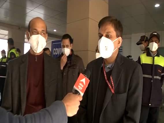 Vaccine Trial की निगरानी करने वाले AIIMS के तीन डॉक्टरों ने लगवाया टीका, कहा- वैक्सीन एकदम सुरक्षित