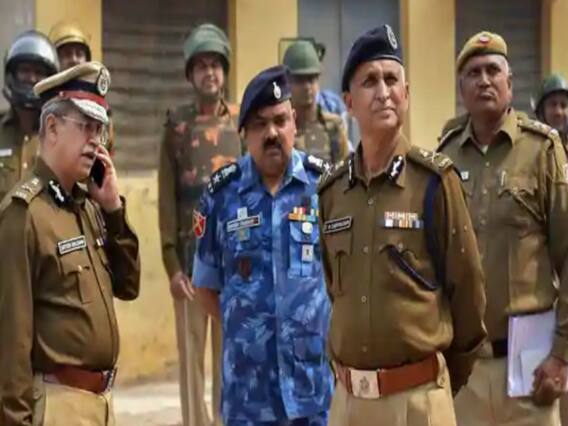 Delhi हिंसा: योगेंद्र यादव समेत कई किसान नेताओं पर केस दर्ज