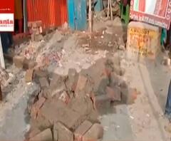 TMC-BJP Clash: ব্যরাকপুরের বটতলায় BJP-র অফিসের সামনে শহিদ বেদি 'ভাঙচুর'! ভাইরাল ভিডিও 