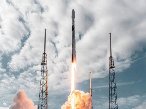 Elon Musk की कंपनी SpaceX ने रचा इतिहास, Falcon-9 Rocket से एक साथ लॉन्च किए 143 Satellite