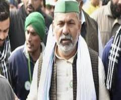 Ghazipur Border: फिर रोने लगे Rakesh Tikait, जब पिया अपने गांव का पानी | Kisan Protest 