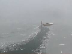  जम गई Dal Lake, बर्फबारी से कश्मीर घाटी में लोगों की मुश्किलें बढ़ीं